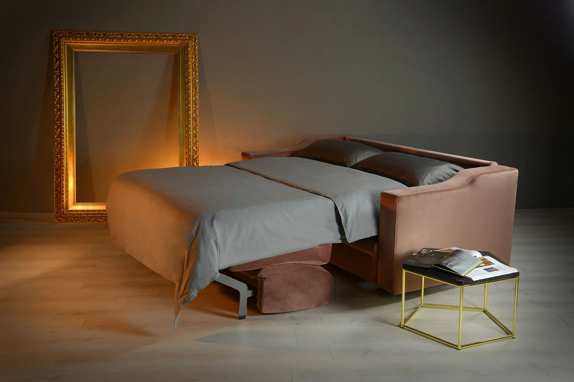 Domingo.Contract_DivanilettoBedsofas_ELEKTRA-AMB-6134